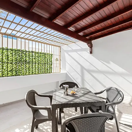 Home2book Prime Location Apartment, Playa Grande Puerto del Carmen (Lanzarote)